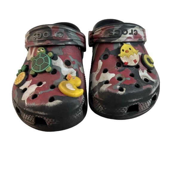 Crocs Camo Kids Size Childs 10 Preowned - Picture 2 of 6